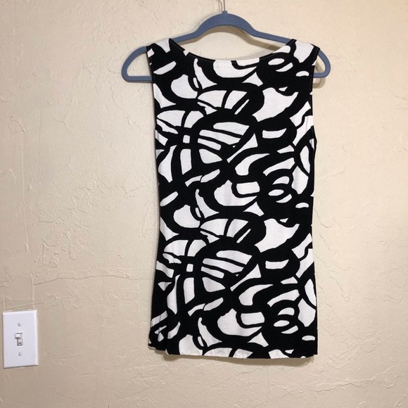 Velvet Womens Shirt Medium Black & White Raw Hem Sleeveless Blouse Tank Top - Picture 2 of 4